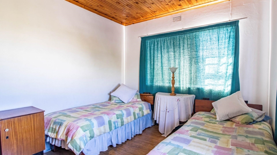 4 Bedroom Property for Sale in De Kelders Western Cape